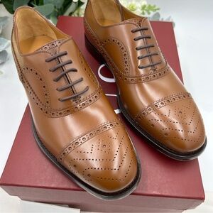 Men’s Gucci, leather lace up brogue Oxford size 9.5 made in Italy